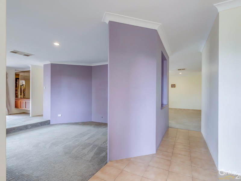 16 Amber Way, Thornlie WA 6108