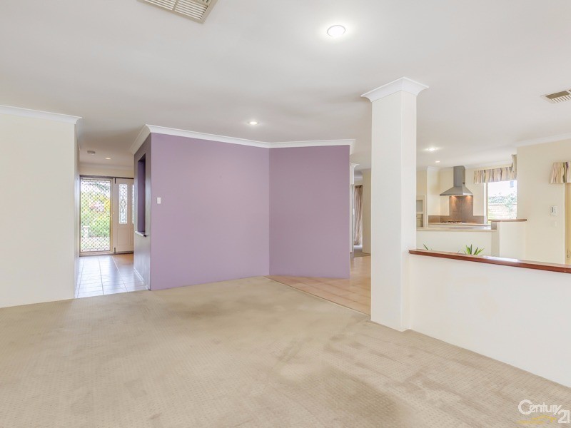 16 Amber Way, Thornlie WA 6108