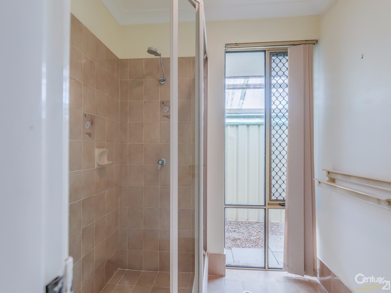 16 Amber Way, Thornlie WA 6108