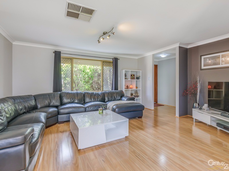 77 Anaconda Drive, Gosnells WA 6110