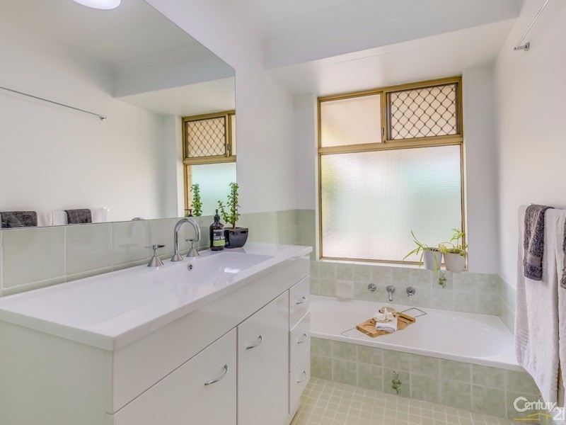 77 Anaconda Drive, Gosnells WA 6110