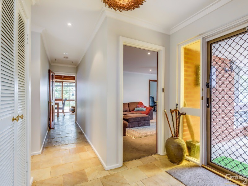 16 Aldworth Crescent, Gosnells WA 6110