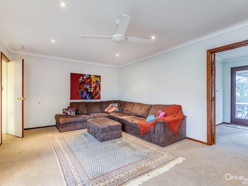 16 Aldworth Crescent, Gosnells WA 6110