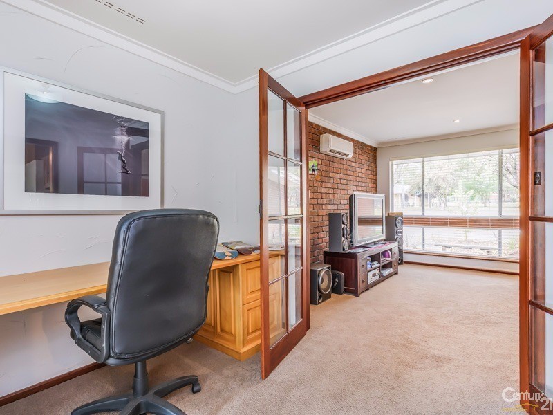 16 Aldworth Crescent, Gosnells WA 6110