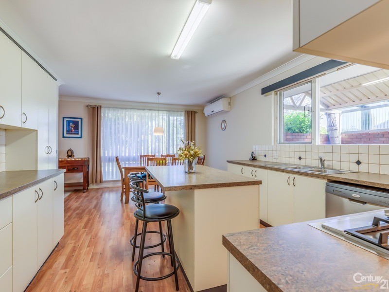 15 Princeton Court, Thornlie WA 6108