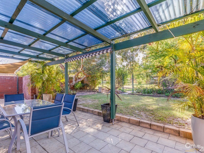 15 Princeton Court, Thornlie WA 6108