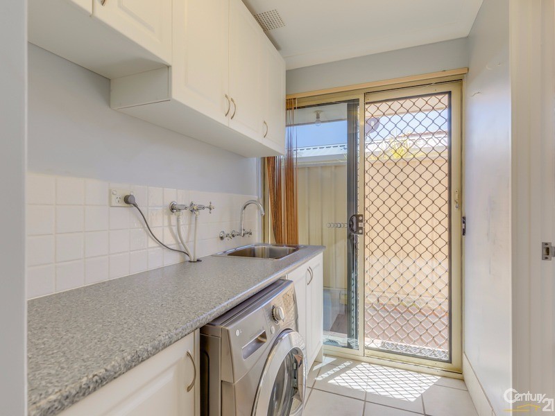 17 Frampton Crescent, Canning Vale WA 6155