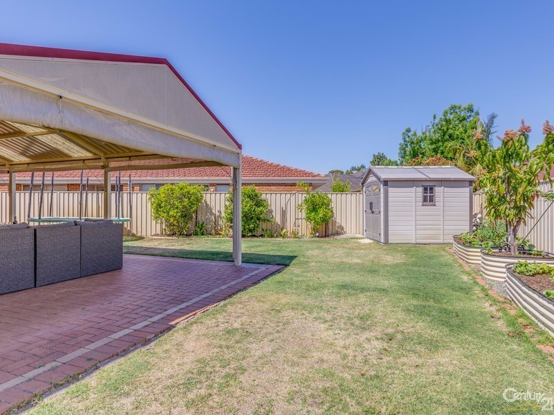 17 Frampton Crescent, Canning Vale WA 6155