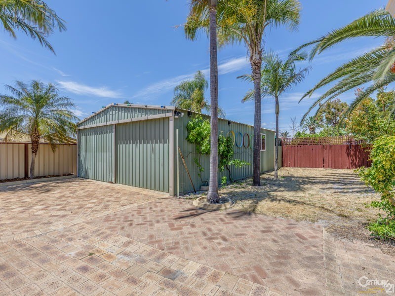 4 Amber Way, Thornlie WA 6108