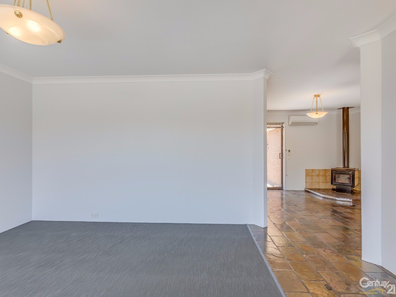 4 Amber Way, Thornlie WA 6108