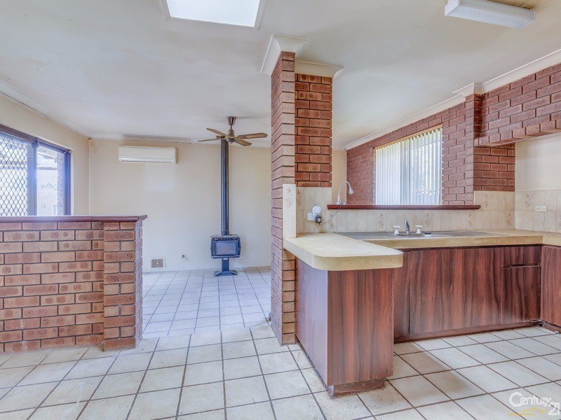 22 Phillip Street, Maddington WA 6109