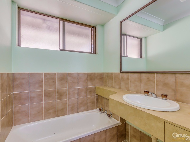 22 Phillip Street, Maddington WA 6109