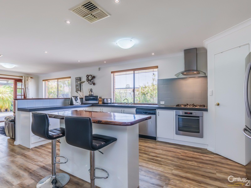 64 Gay Street, Huntingdale WA 6110