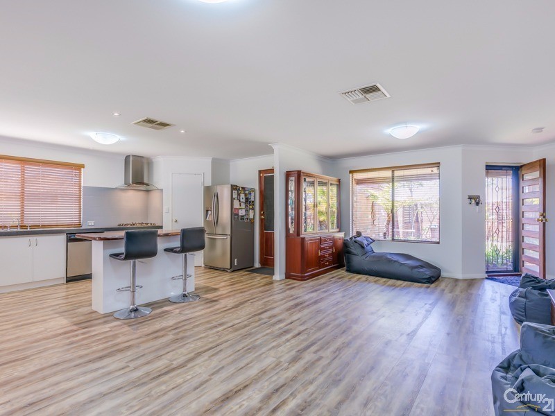 64 Gay Street, Huntingdale WA 6110