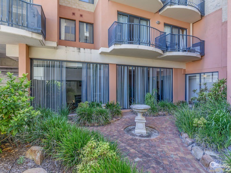 12a/11 Regal Place, East Perth WA 6004