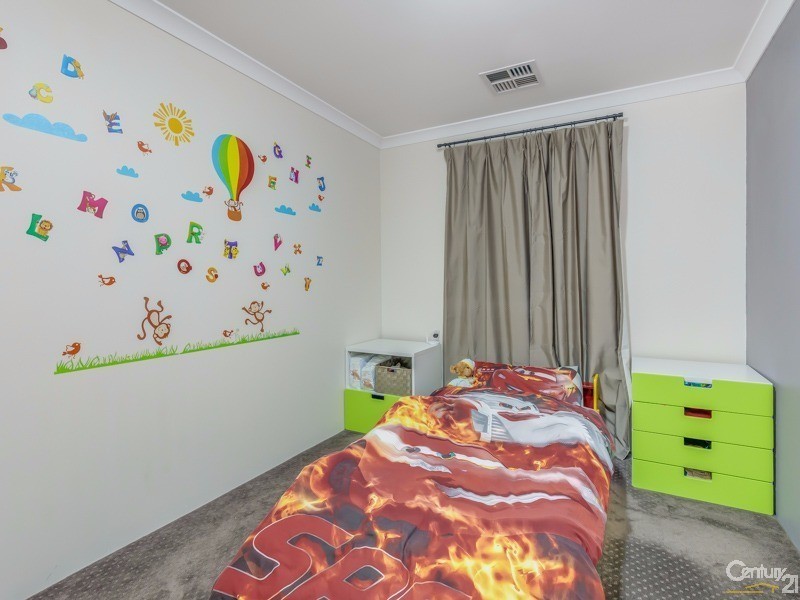 5 Kesiya Turn, Aubin Grove WA 6164