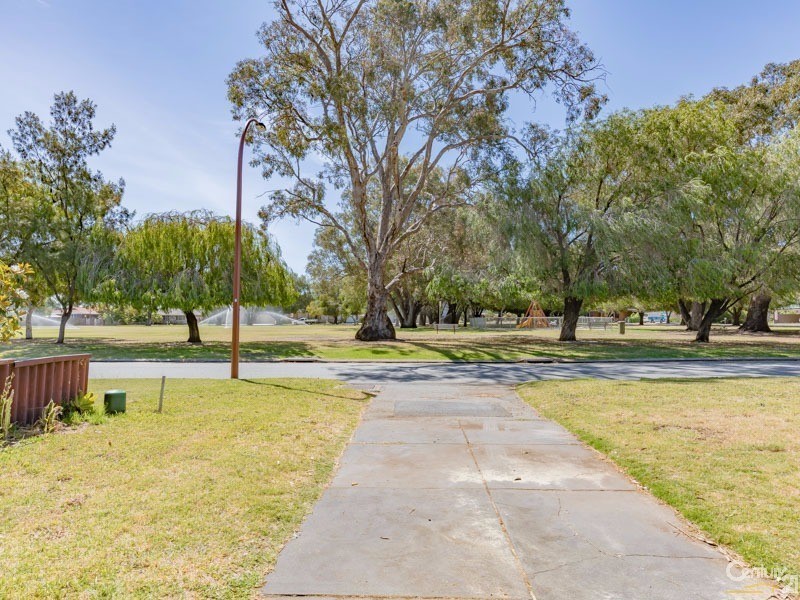 93 Alderley Square, Wilson WA 6107