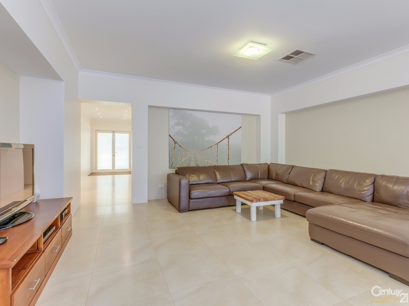 41 Heath Road, Roleystone WA 6111