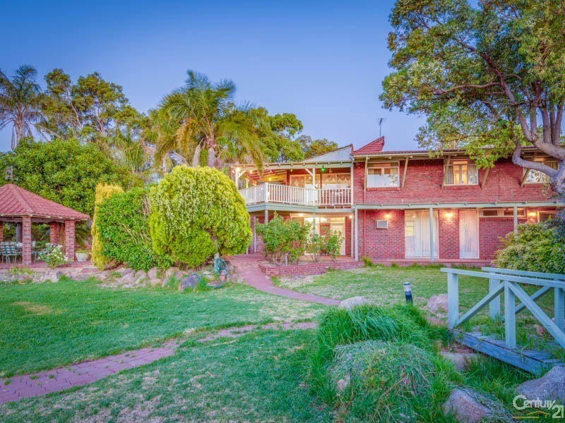 65 Basildon Road, Lesmurdie WA 6076