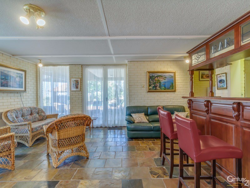 65 Basildon Road, Lesmurdie WA 6076