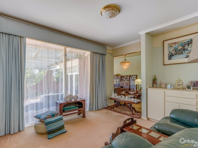 65 Basildon Road, Lesmurdie WA 6076