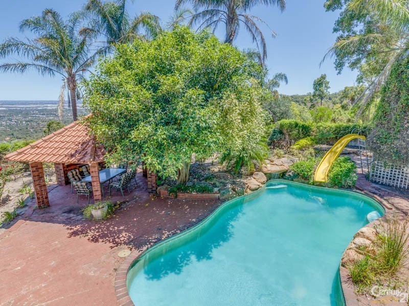 65 Basildon Road, Lesmurdie WA 6076