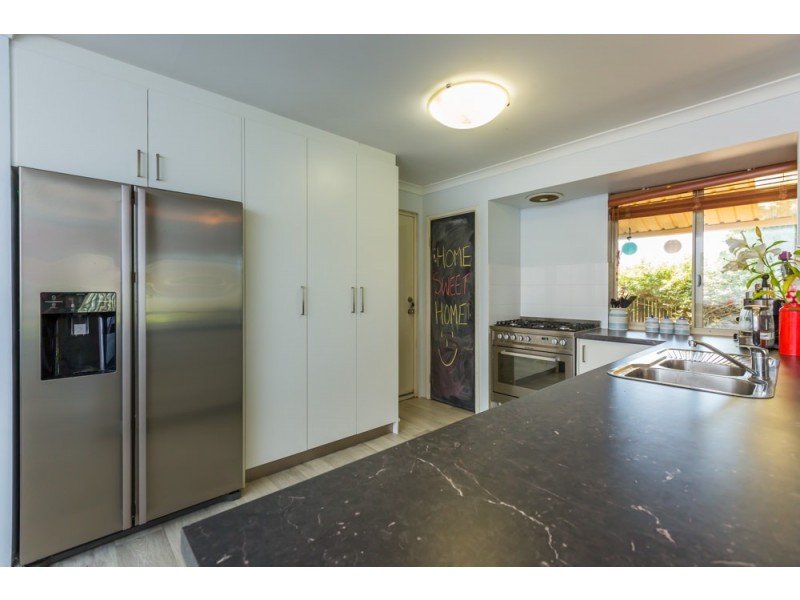 52 Eastwood Parade, Canning Vale WA 6155