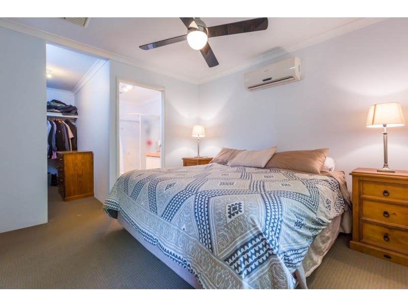 52 Eastwood Parade, Canning Vale WA 6155