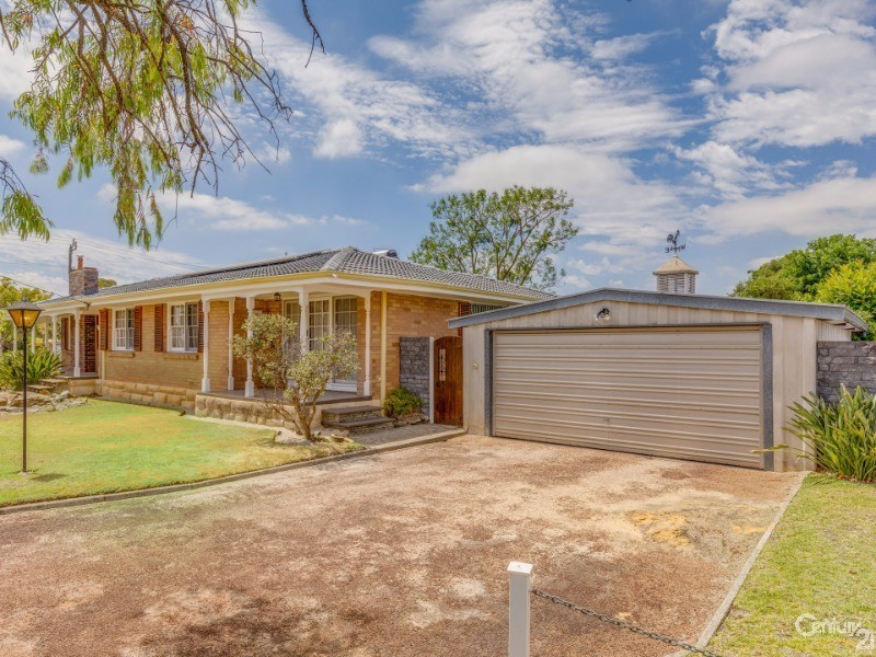 2 Pegus Street, Thornlie WA 6108
