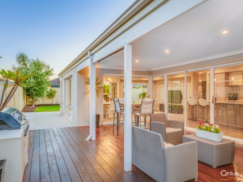 9 Walpole Way, Gosnells WA 6110