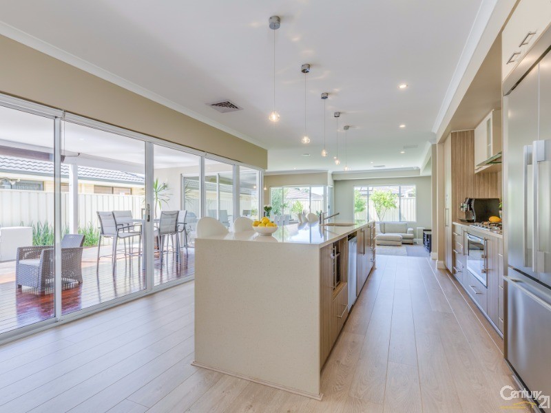 9 Walpole Way, Gosnells WA 6110