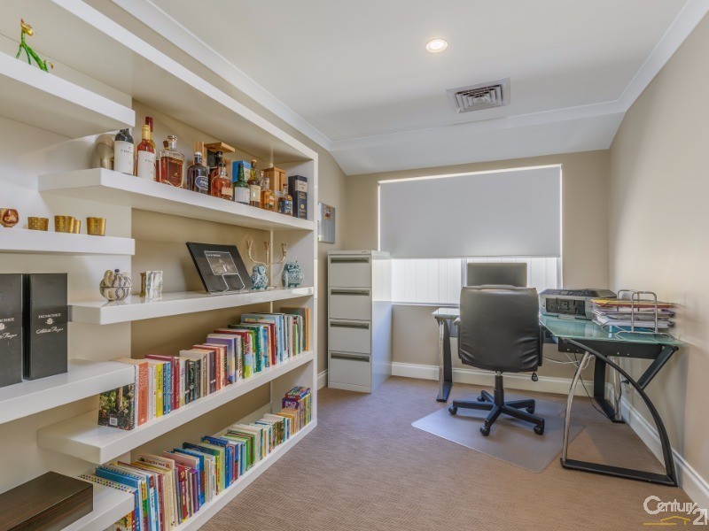 9 Walpole Way, Gosnells WA 6110