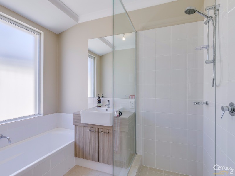 9 Walpole Way, Gosnells WA 6110