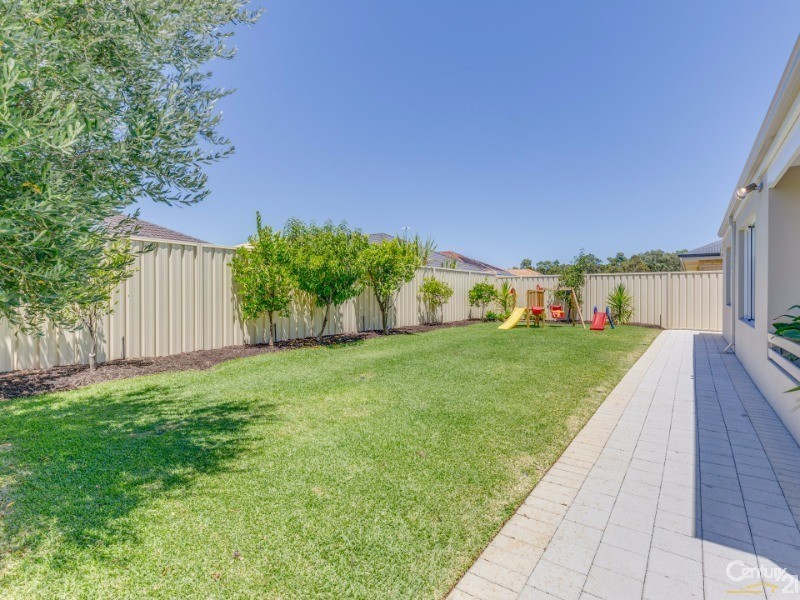 9 Walpole Way, Gosnells WA 6110