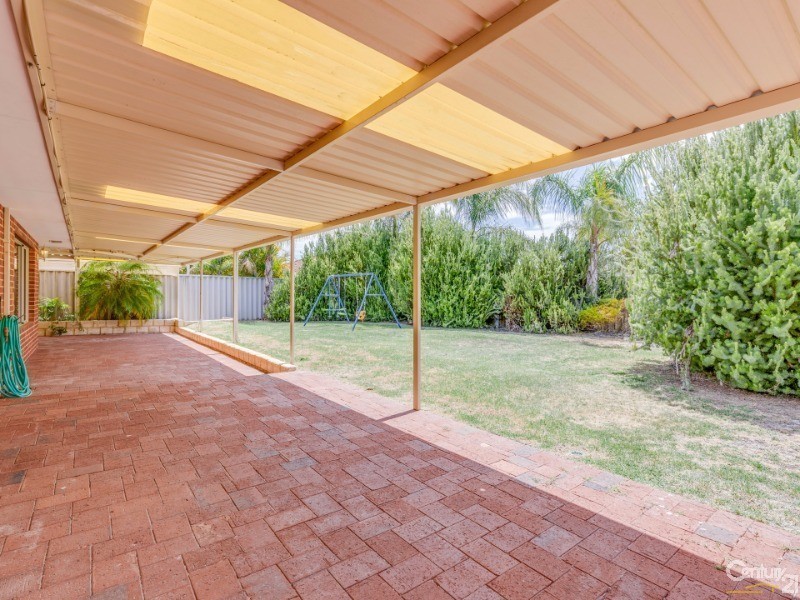 5 Autumn Crescent, Thornlie WA 6108
