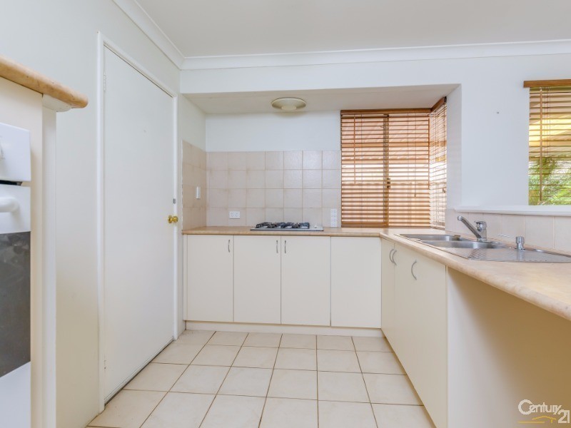 5 Autumn Crescent, Thornlie WA 6108