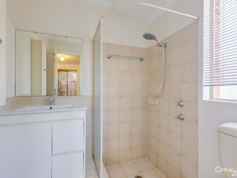 5 Autumn Crescent, Thornlie WA 6108