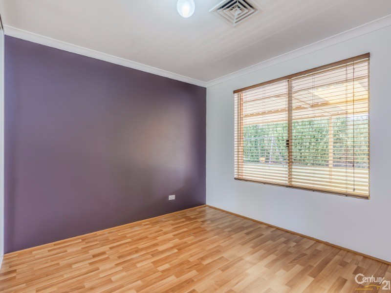 5 Autumn Crescent, Thornlie WA 6108