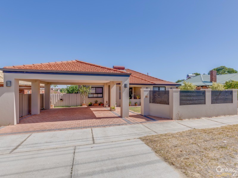 81 Hobbs Avenue, Como WA 6152