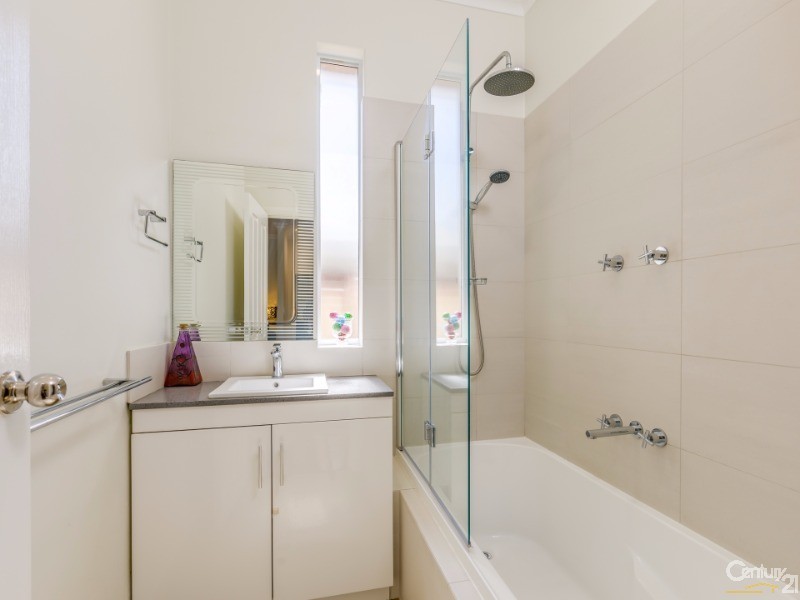 81 Hobbs Avenue, Como WA 6152