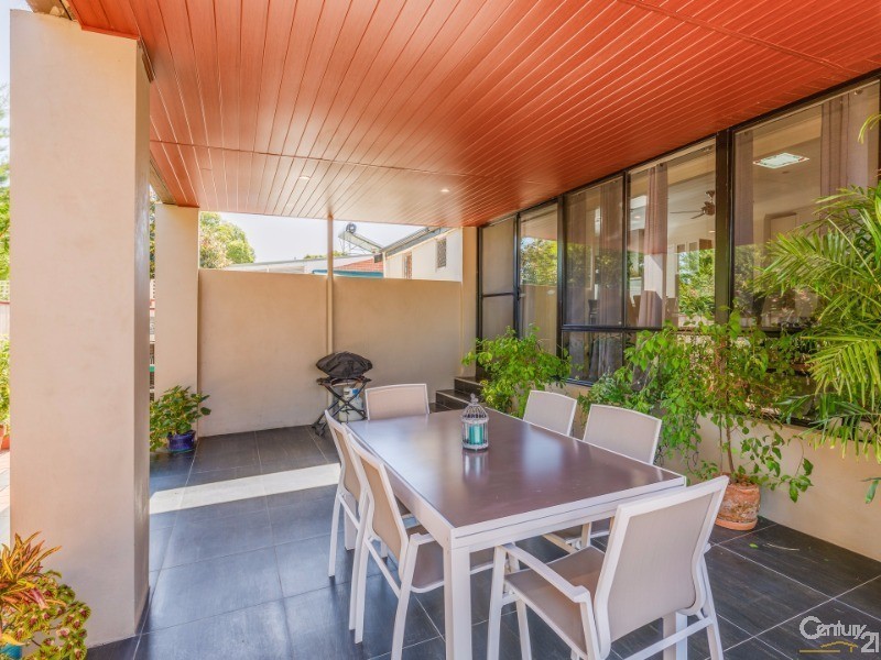 81 Hobbs Avenue, Como WA 6152