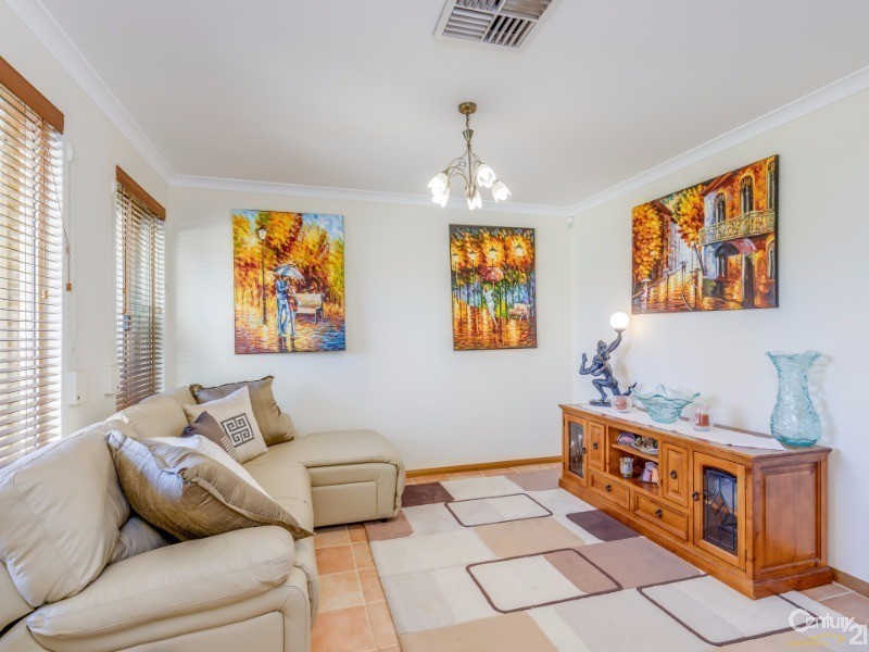 13 Menora Loop, Warnbro WA 6169