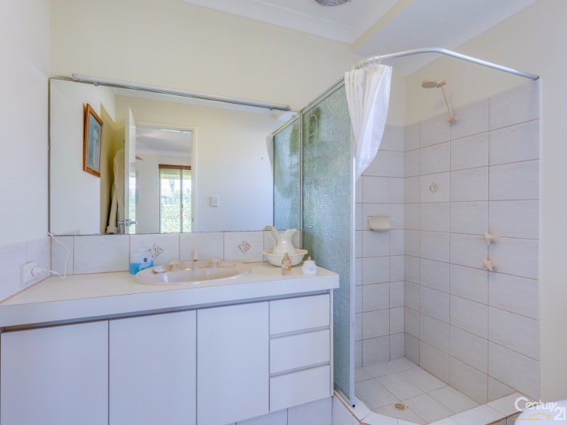 13 Menora Loop, Warnbro WA 6169