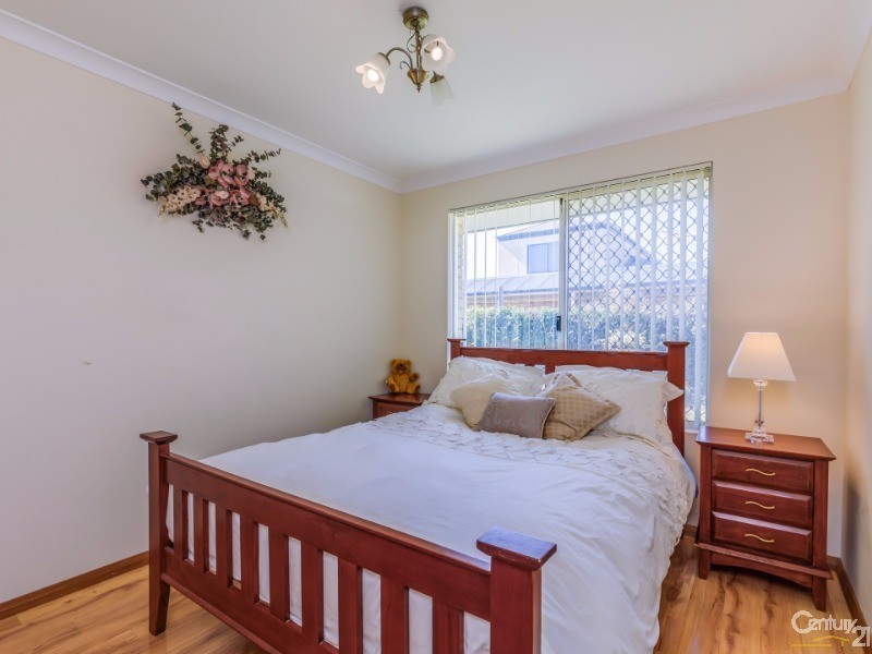 13 Menora Loop, Warnbro WA 6169