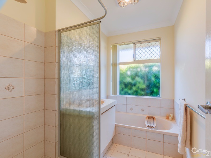 13 Menora Loop, Warnbro WA 6169