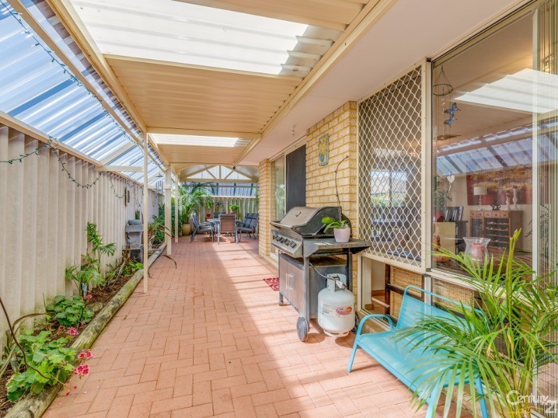 13 Menora Loop, Warnbro WA 6169