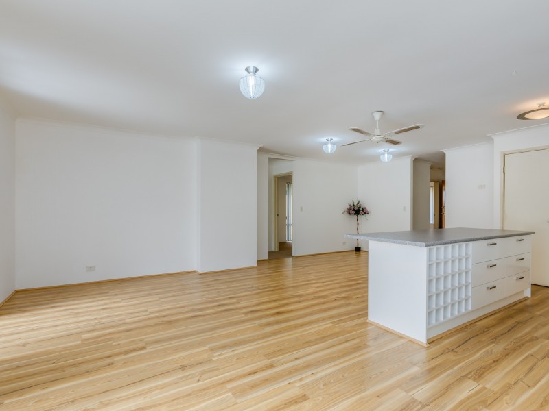 7 Lovegrove Court, Byford WA 6122