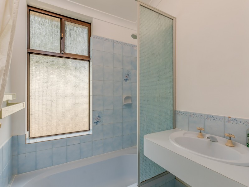 7 Lovegrove Court, Byford WA 6122