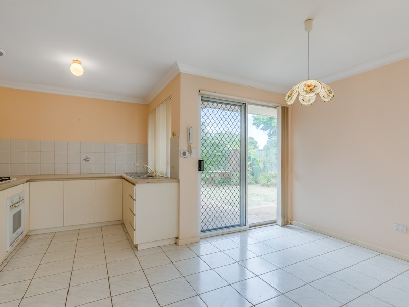 11/22 Swingler Way, Gosnells WA 6110