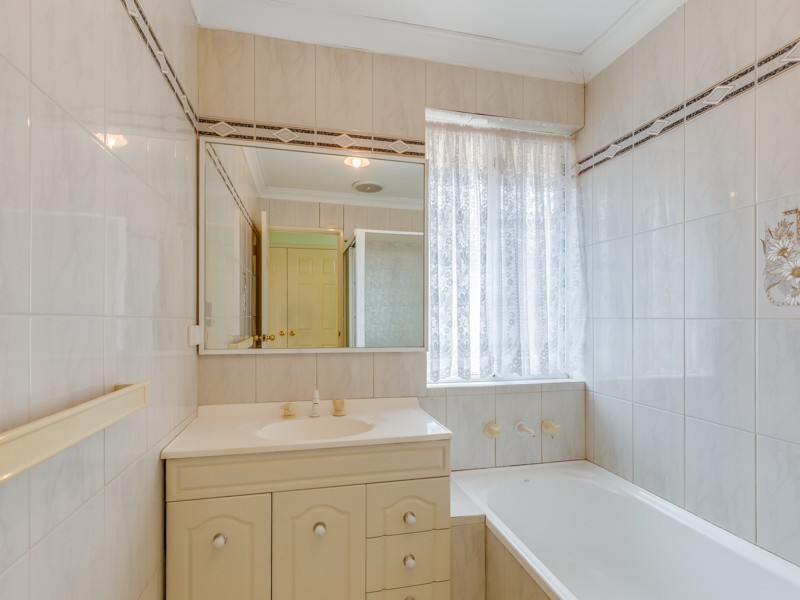 11/22 Swingler Way, Gosnells WA 6110